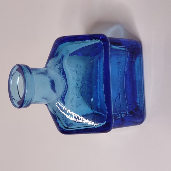 Wheaton Other - Tuckahoe Country School Wheaton, NJ Blue Glass Ink Well Vintage